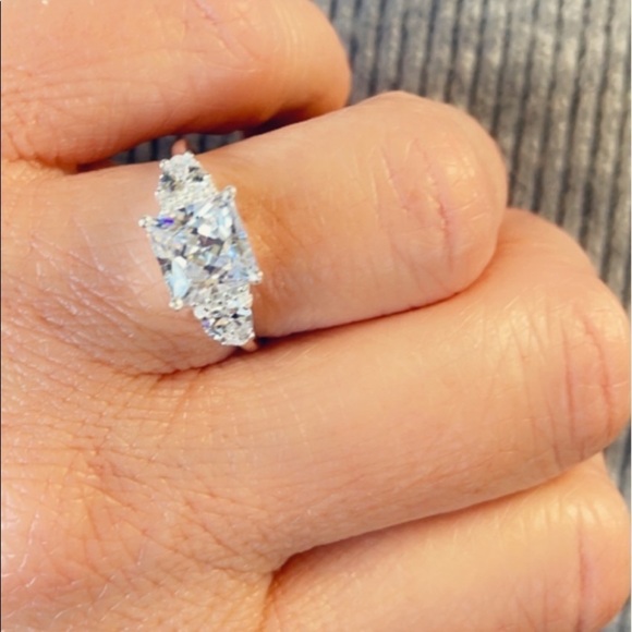 Sterling Silver 3 Stone Diamond Engagement Ring - Picture 8 of 10